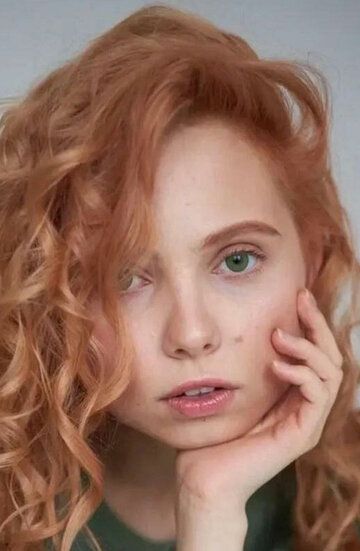 Полина Русакова / 