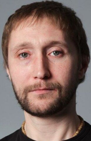 Артем Банников / 