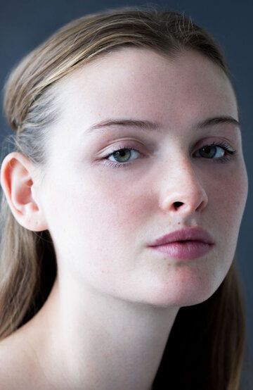  / Álfrún Laufeyjardóttir