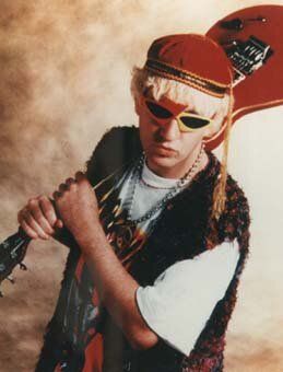 Кэптен Сенсибл / Captain Sensible