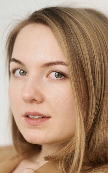 Анна Енжаева /