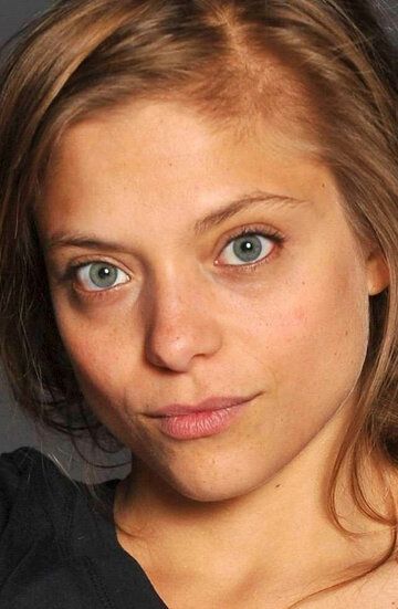 Лиззи Брошере / Lizzie Brocheré