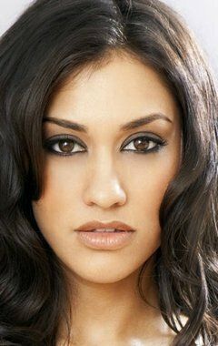 Янина Гаванкар / Janina Gavankar