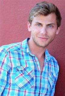 / Charlie Berens
