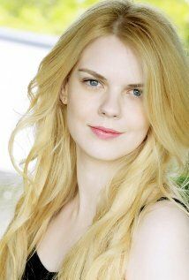  / Ayvianna Snow