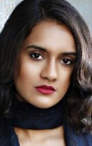 Дивья Менон / Divya Menon