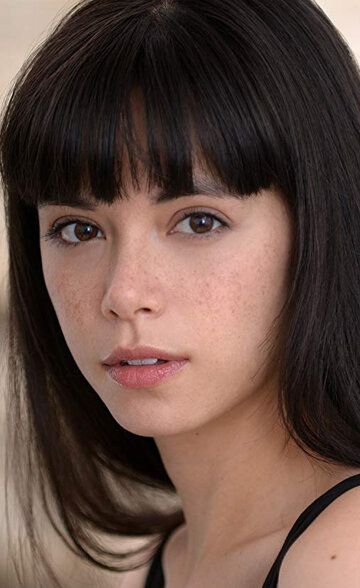 / Mitzi Akaha