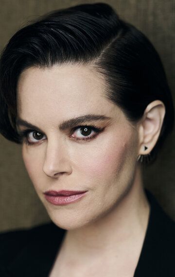 Эмили Хэмпшир / Emily Hampshire