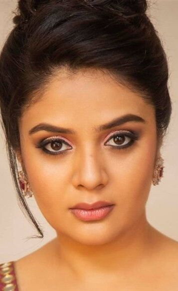 / Sreemukhi