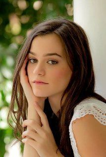 / Alexandra Weaver