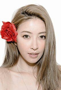 / Sharon Hsu