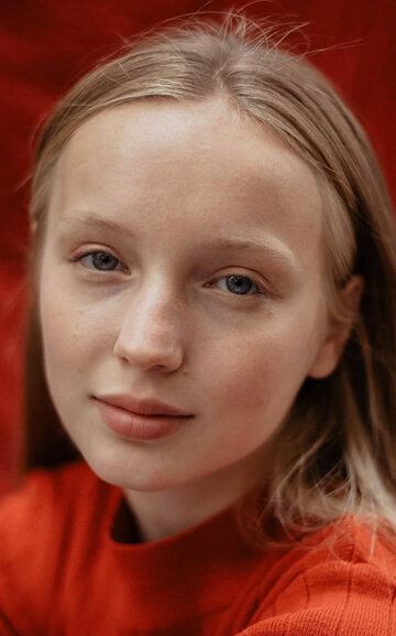/ Mina-Giselle Rüffer