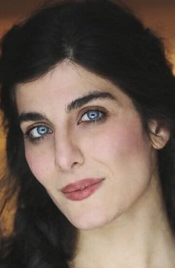 / Mina Kavani