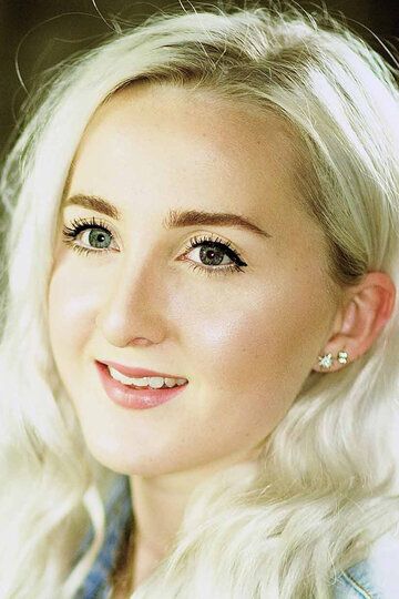 / Holly Jackson