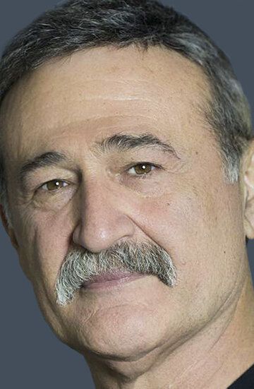 Мюфит Каяджан / Müfit Kayacan