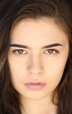 Николь Мэйнс / Nicole Maines