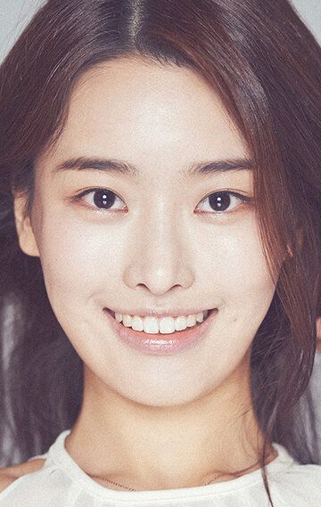 Пэ Мин-джон / Bae Min-jeong