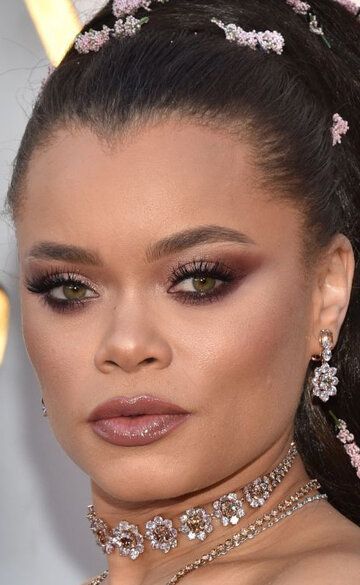 Андра Дэй / Andra Day
