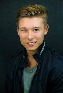 Филлип Левицки / Phillip Lewitski