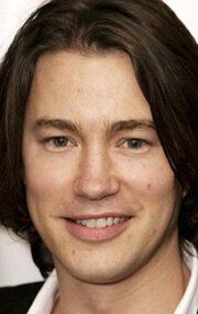 Том Уисдом / Tom Wisdom