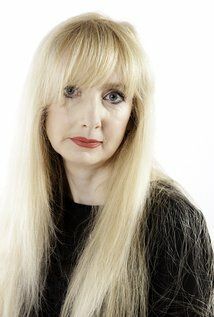 / Hilary Agostini