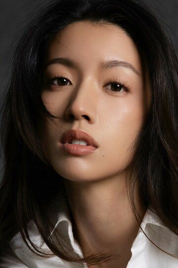 / Sisley Choi