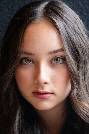 / Chloe Guy