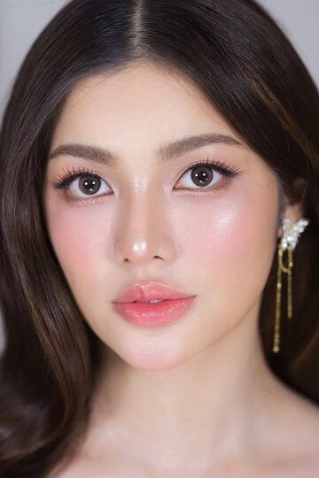/ Jane De Leon