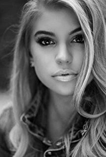 Шелби Кортни / Shelby Courtney