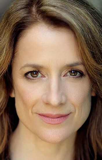 Ракель Кэссиди / Raquel Cassidy