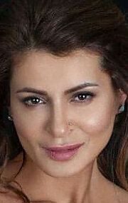 Эмине Сарикая / Emine Sarikaya