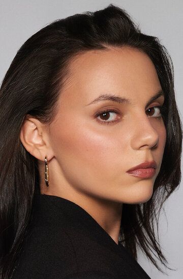 Дафни Кин / Dafne Keen