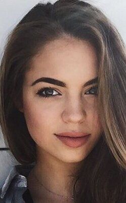 Клаудия Сулевски / Claudia Sulewski