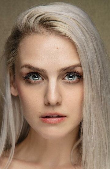  / Emily Sweet