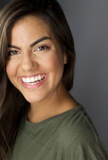 / Veronica Long