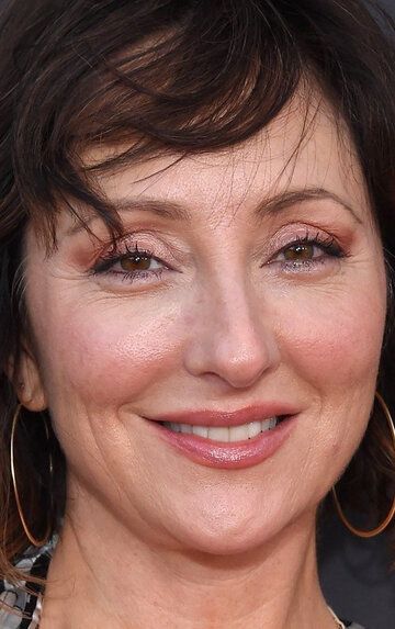 Кармен Кьюсак / Carmen Cusack
