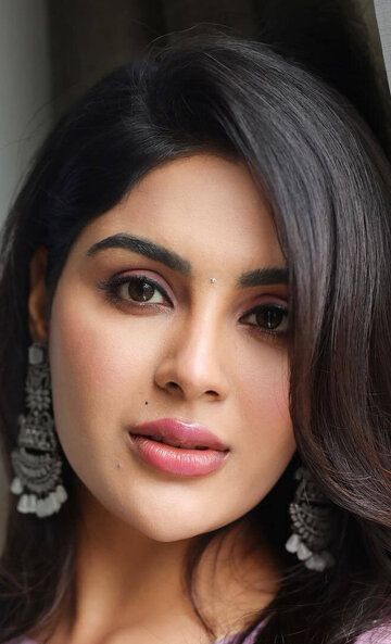 Самиукта Менон / Samyuktha Menon