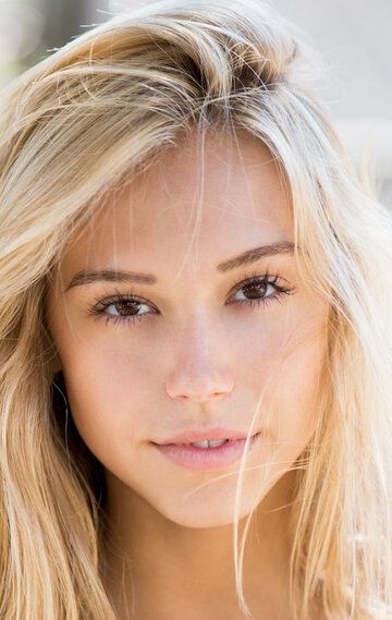 Алексис Рен / Alexis Ren