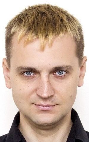 Максим Даньшин / 