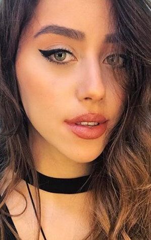Зейнеп Алкан / Zeynep Alkan