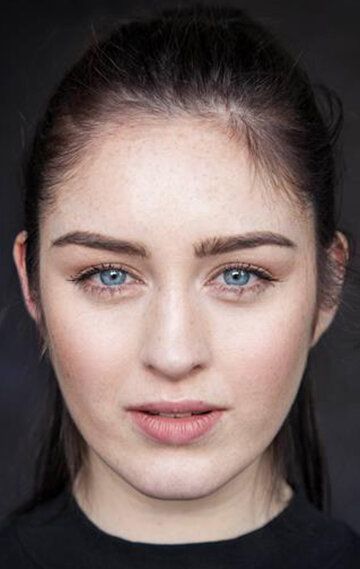 Даниэль Галлиган / Danielle Galligan