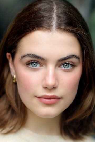  / Ella Bright