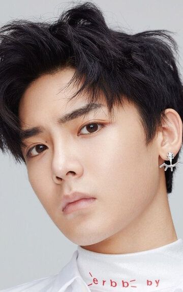 Хоу Минхао / Hou Minghao