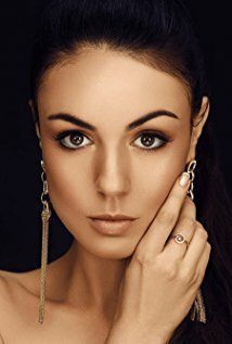 Ясемин Деликарн / Yasemin Delikan