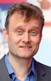 Хью Дэннис / Hugh Dennis