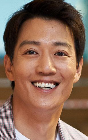 Ким Рэ-вон / Kim Rae-won
