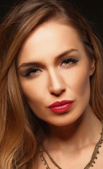 Кимья Гёкче Айтач / Kimya Gökçe Aytaç