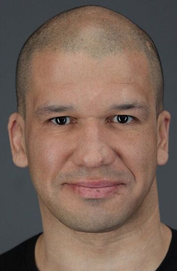 Роберто Флейтес / 