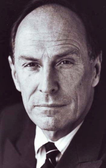 Пэкстон Уайтхед / Paxton Whitehead
