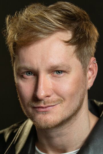 Иван Гришенков / 